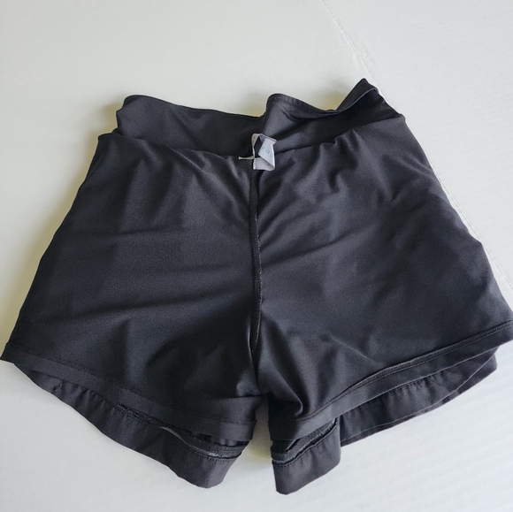 Lululemon athletica Women's High Rise Black Shorts size 8 - Picture 8 of 8